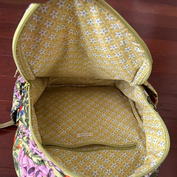 Vera Bradley Small Banbury Backpack Meadow Bouquet in Premium Cotton like new - Picture 11 of 15